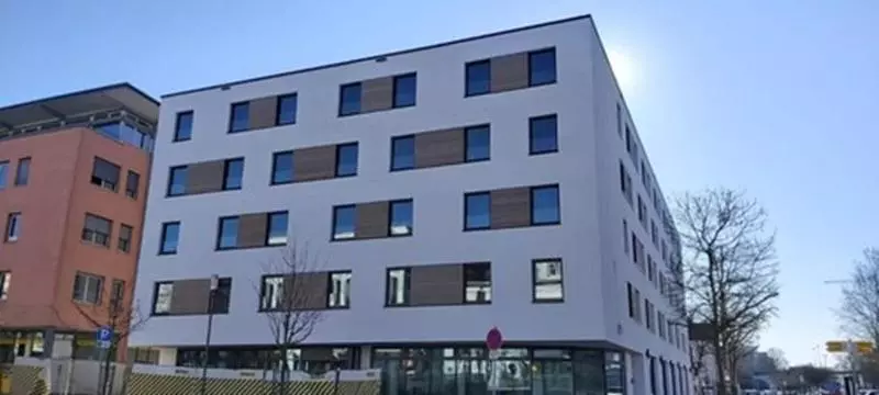 ホテル Ginn City And Lounge  Ravensburg