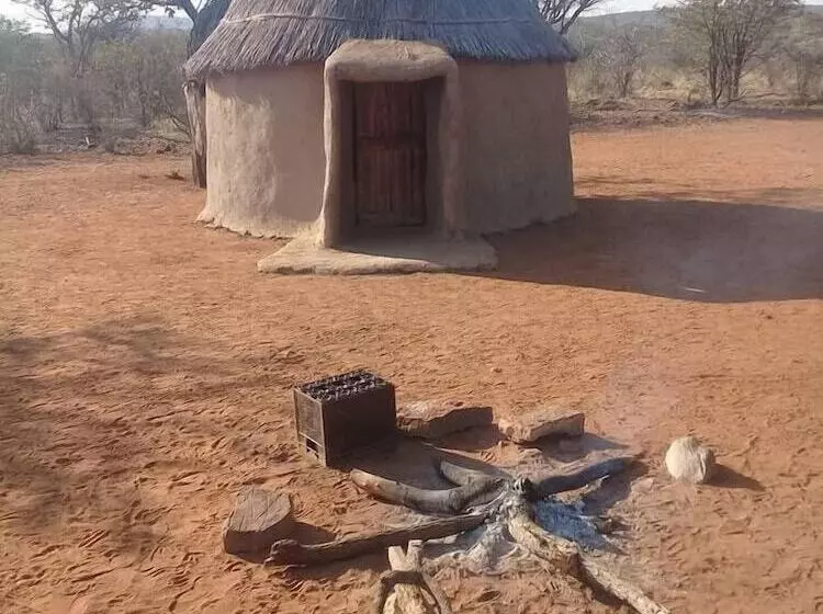 هاستل Omapaha Traditional Hut