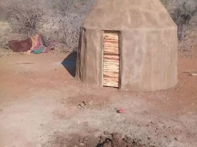 هاستل Omapaha Traditional Hut