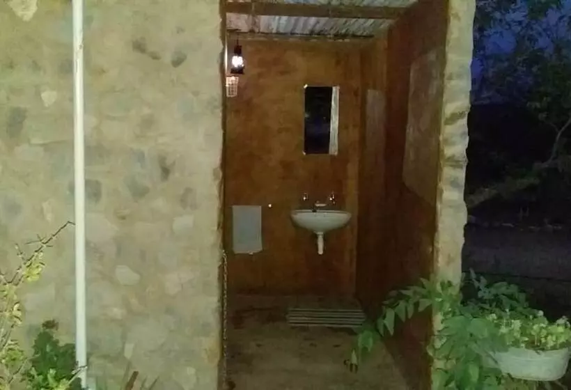 هاستل Omapaha Traditional Hut