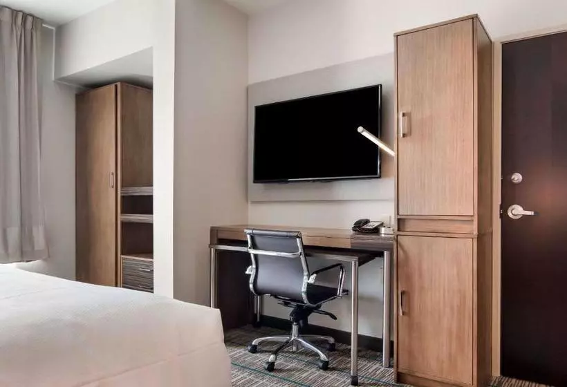 Hotelli Mainstay Suites East Camden