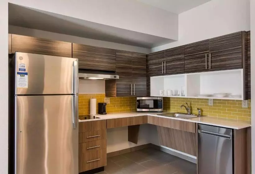 Hotelli Mainstay Suites East Camden