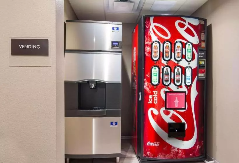 Hotelli Mainstay Suites East Camden