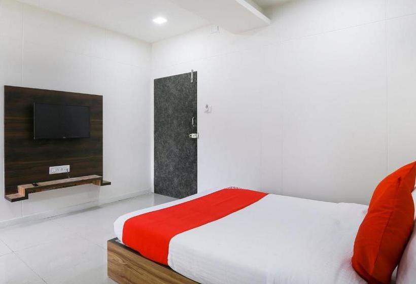 هتل Oyo 46022  Le Grand