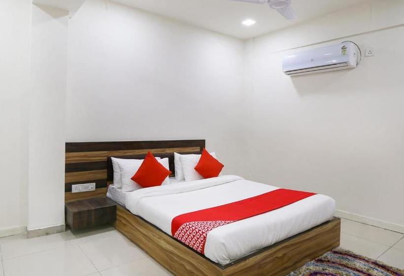 هتل Oyo 46022  Le Grand