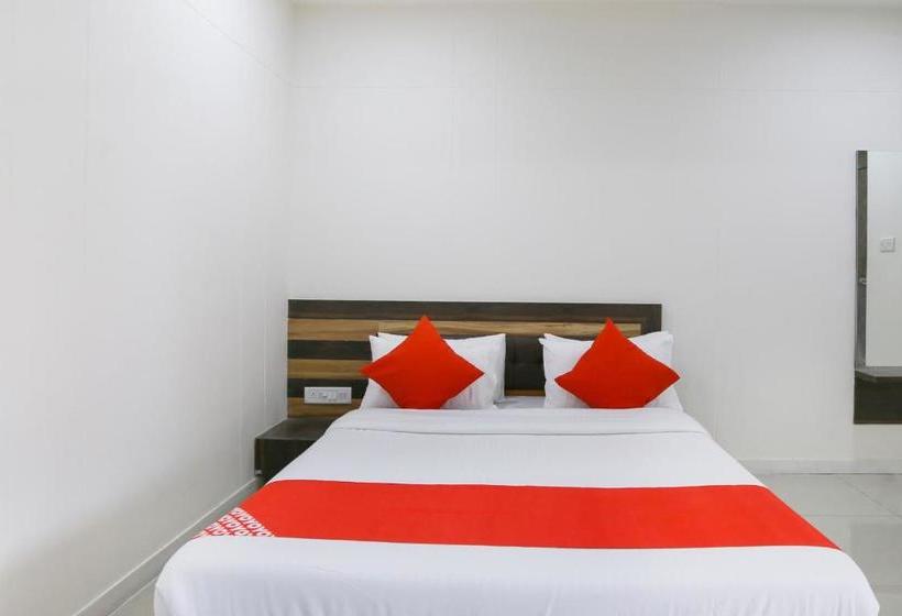 هتل Oyo 46022  Le Grand