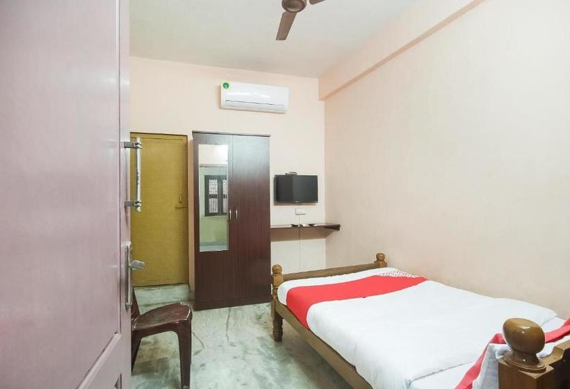 בית מלון כפרי Oyo 68688 Sk Lodge