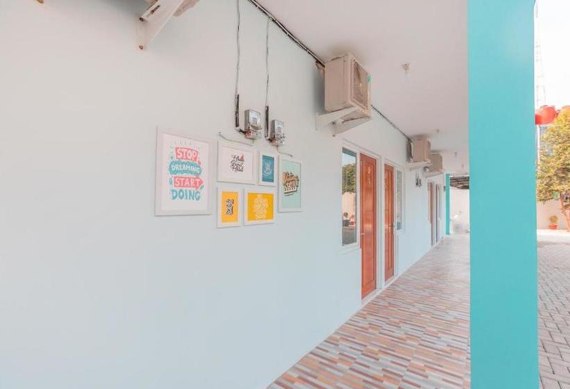 Otel Oyo Life 2445 Gardenia Residence