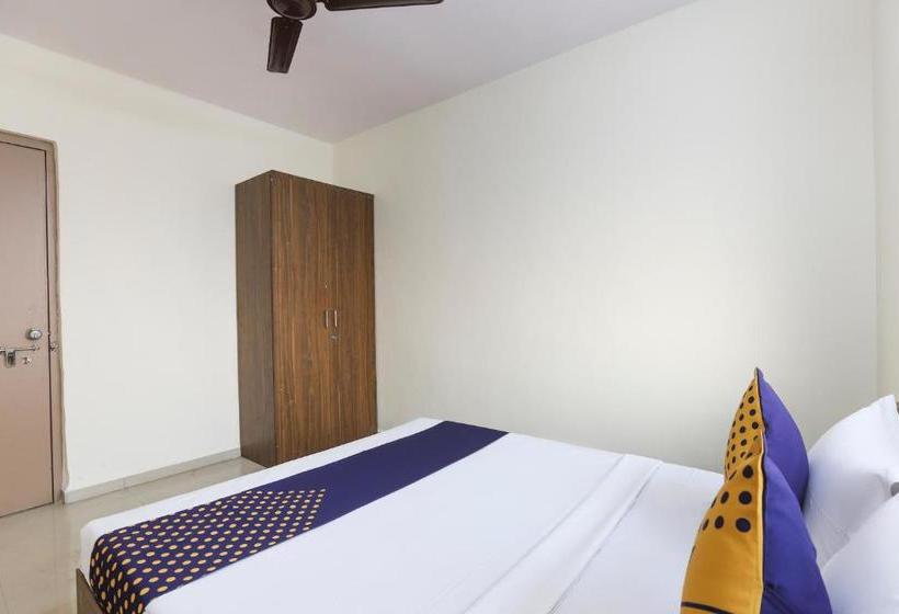 בית מלון כפרי Spot On 64910 Varma Imperial