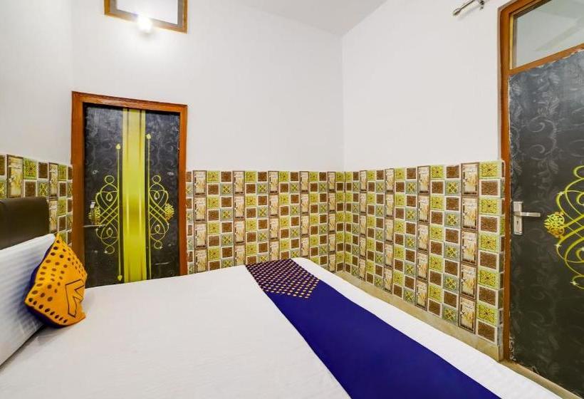 هتل Spot On 68507  Blue Star