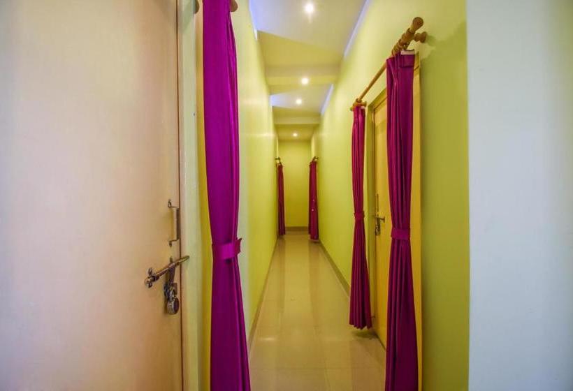 בית מלון כפרי Spot On 69142 Srijani Guest House