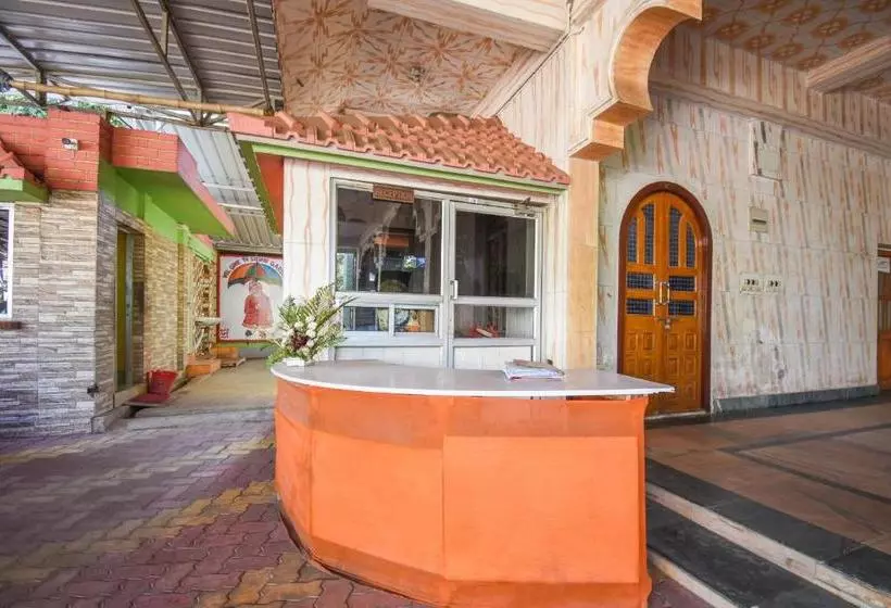 ホテル Spot On 69142 Srijani Guest House