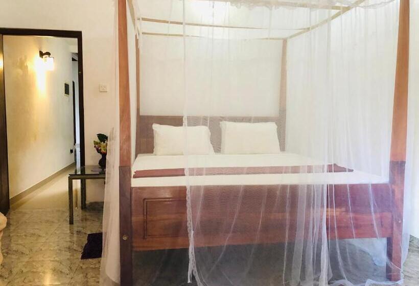 Пансион Villa Jasmine Hikkaduwa