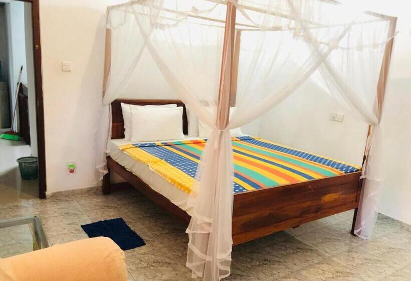 Пансион Villa Jasmine Hikkaduwa