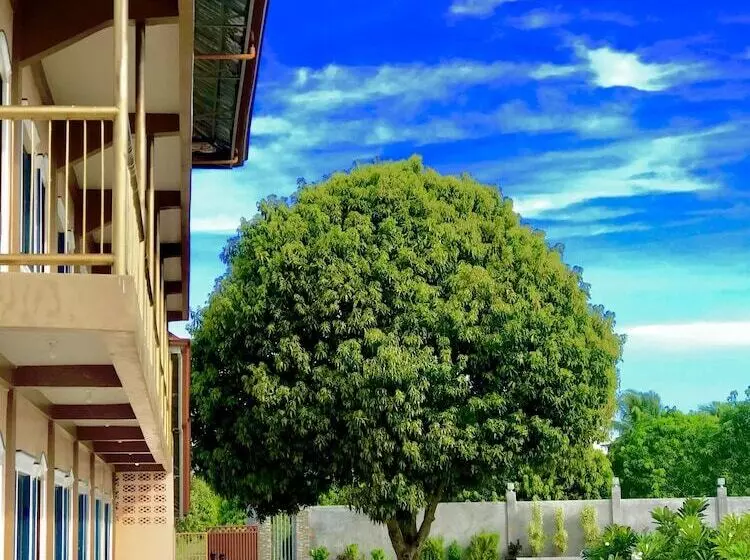 リゾートホテル La Plumerias