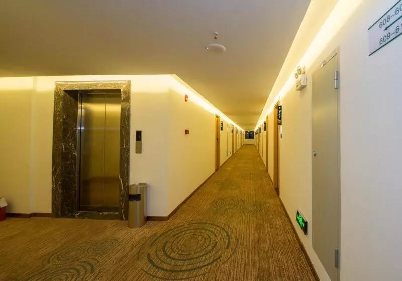 Hotelli Greentree Inn Qionghai Boao Railway Station Business