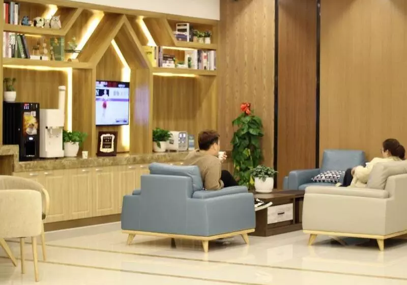 Hotelli Greentree Inn Shanghaibaoshan District Tieshan Road Youyi Road