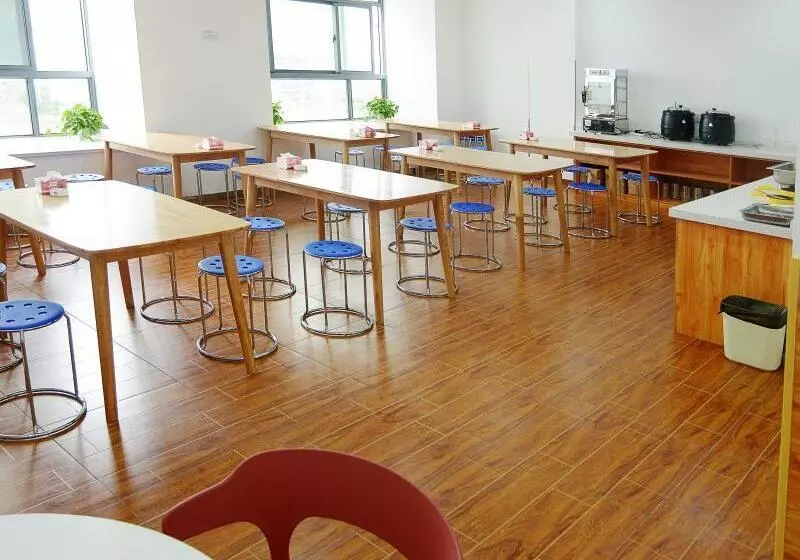 Hotelli Greentree Inn Wuxi Huishan District Yangshan Town Jiayang Life Plaza Business