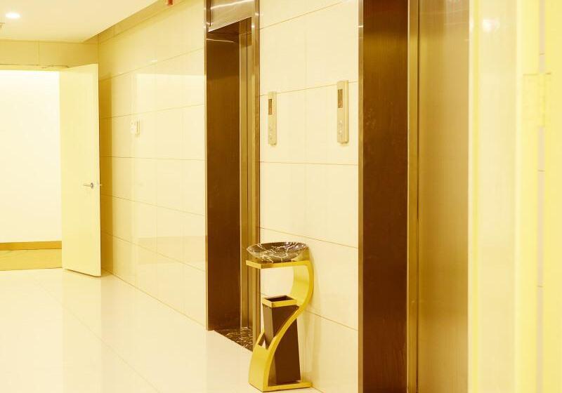 هتل Greentree Inn Wuxi Huishan District Yangshan Town Jiayang Life Plaza Business