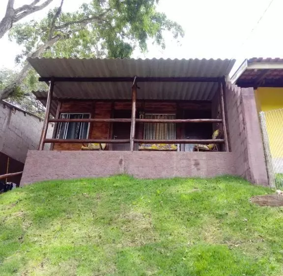 ペンション Chalés Shamballa