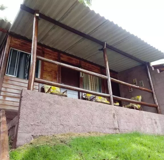 ペンション Chalés Shamballa