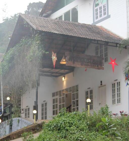 פנסיון Mangosteen Holidays