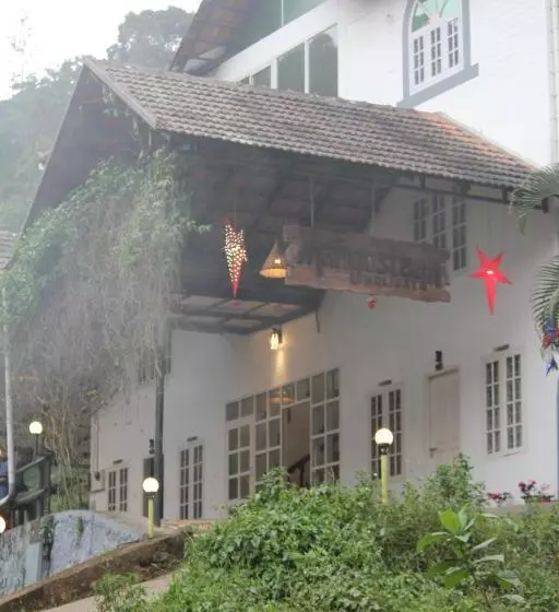 ペンション Mangosteen Holidays