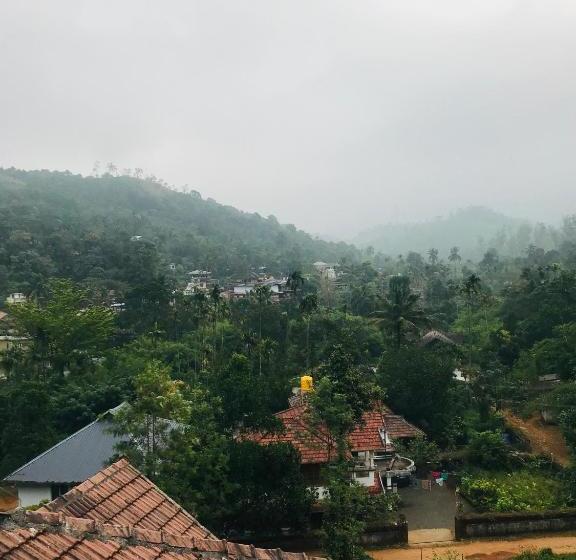 פנסיון Mangosteen Holidays