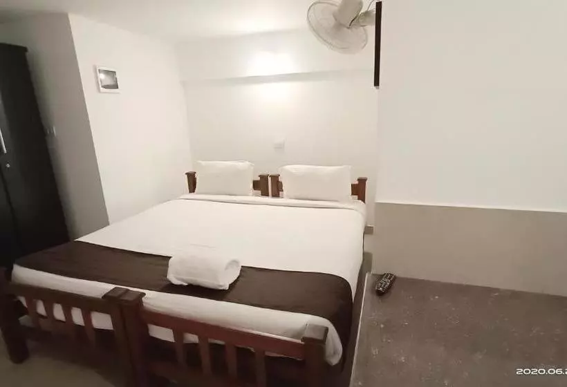 ペンション Mangosteen Holidays