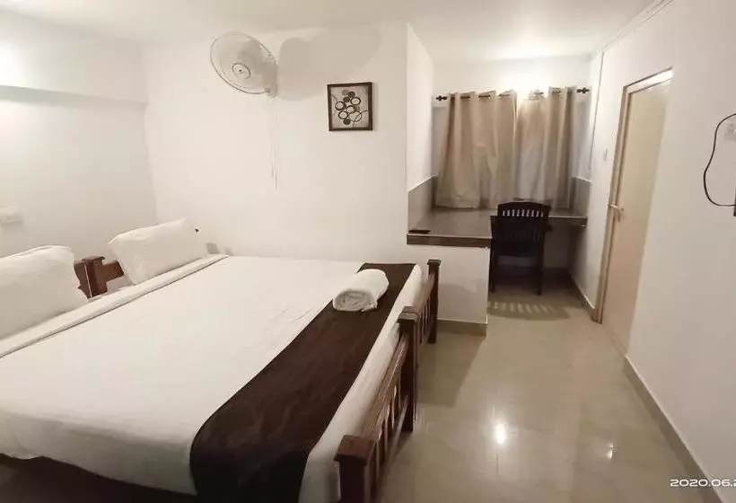 ペンション Mangosteen Holidays