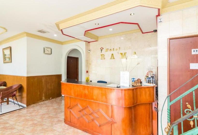 فندق Oyo 2422 Rama