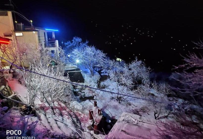 ホテル Pailaaag Orchard & Restaurant