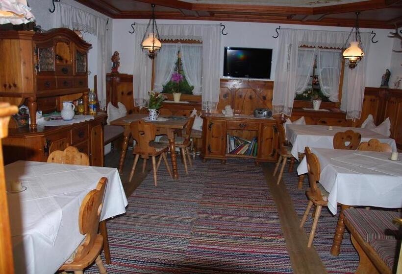 פנסיון Rosumerhof