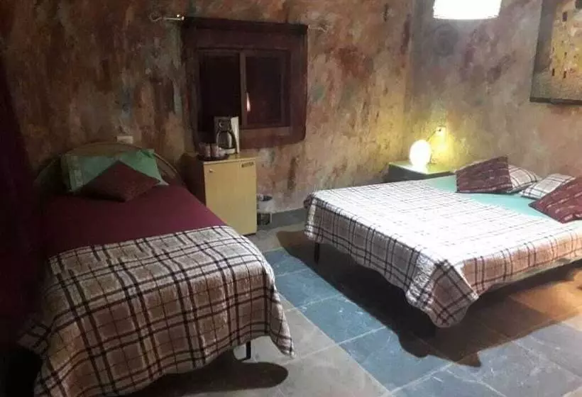 Petra Neighbor Hostel