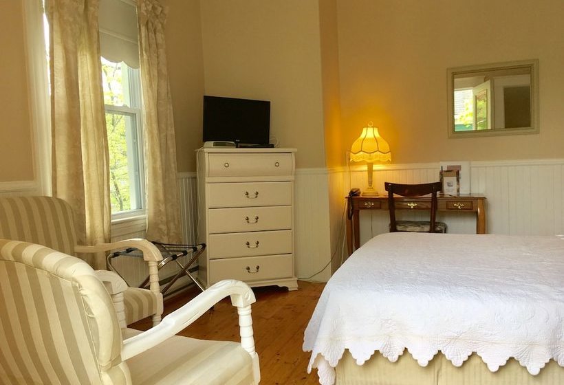 مبيت وإفطار Auberge Au Bois Dormant Inn