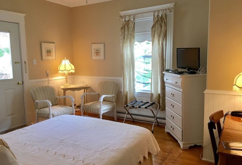 مبيت وإفطار Auberge Au Bois Dormant Inn