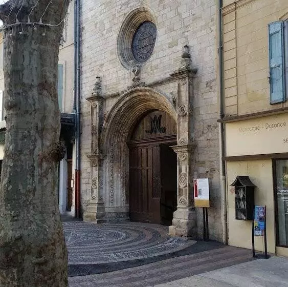 Aamiaismajoitus (B&B) Chambres D Hotes Elisa & Etienne