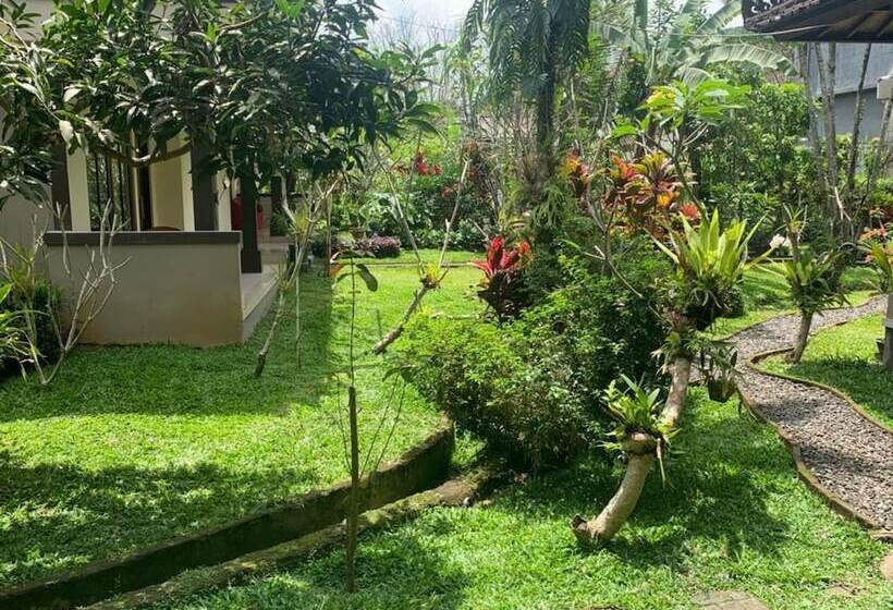 Bed and Breakfast Indraprastha 2 Bungalow