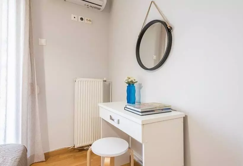 Central Flat With Cosy Sunny Terrace
