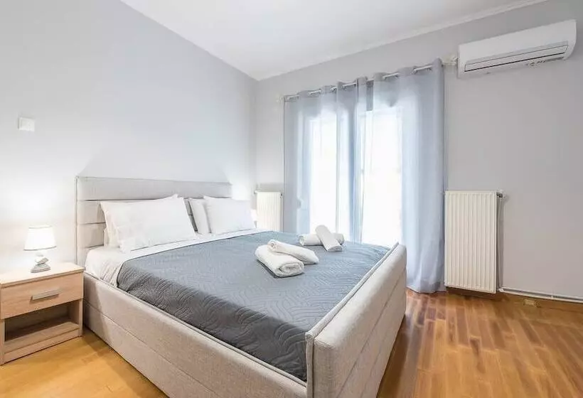 Central Flat With Cosy Sunny Terrace