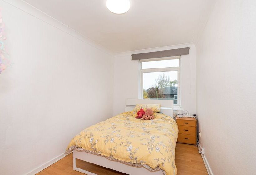 Forest View Bright Apartment