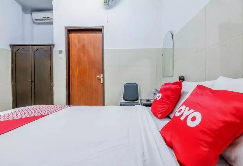 ホテル Dewata Indah By Oyo Rooms