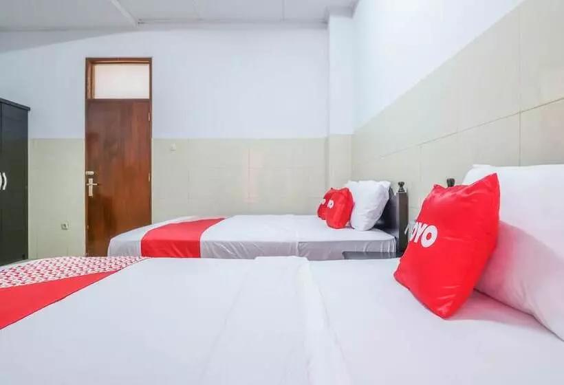 ホテル Dewata Indah By Oyo Rooms