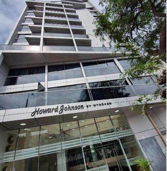 Отель Howard Johnson By Wyndham Lima Miraflores Larco