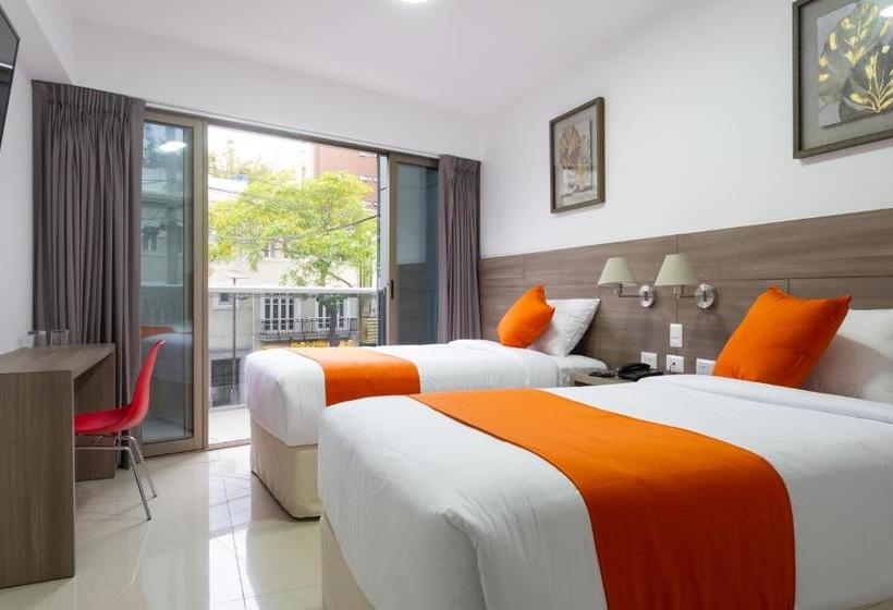 Отель Howard Johnson By Wyndham Lima Miraflores Larco