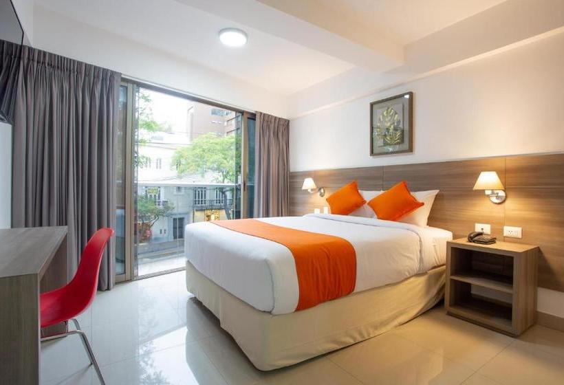 Отель Howard Johnson By Wyndham Lima Miraflores Larco
