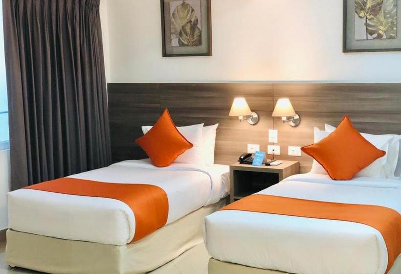 Отель Howard Johnson By Wyndham Lima Miraflores Larco