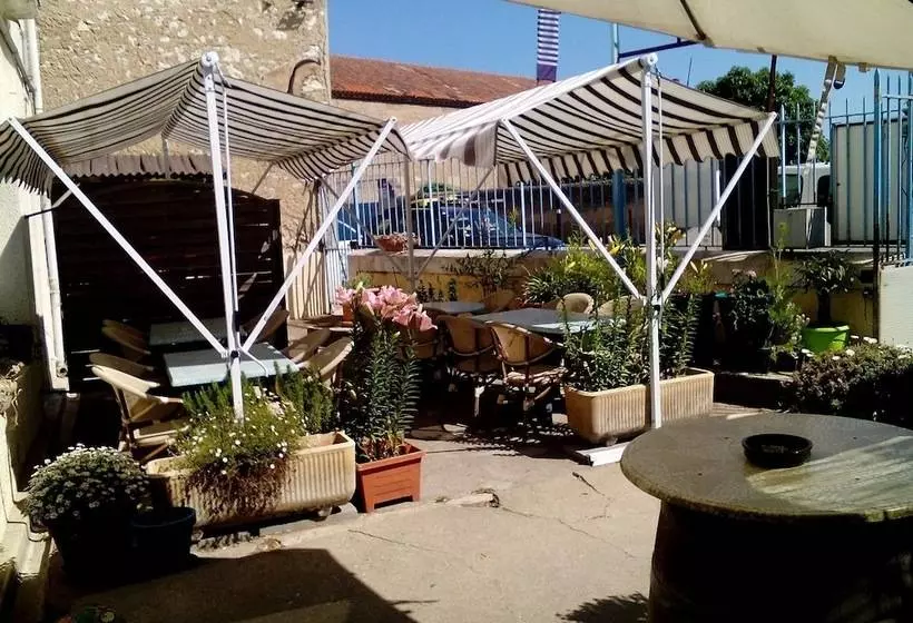 Hotelli Le Relais Bleu