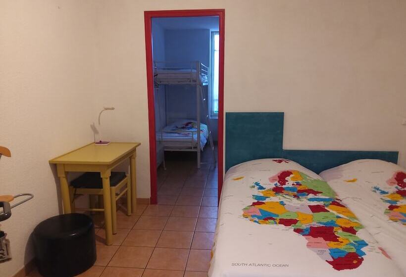 בית מלון כפרי Le Relais Bleu