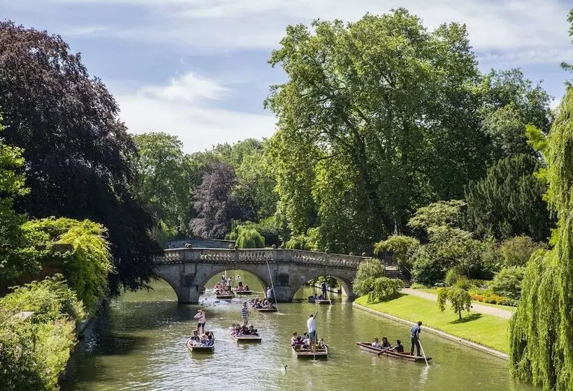 Hotelli The Yard @ Pringle Farm